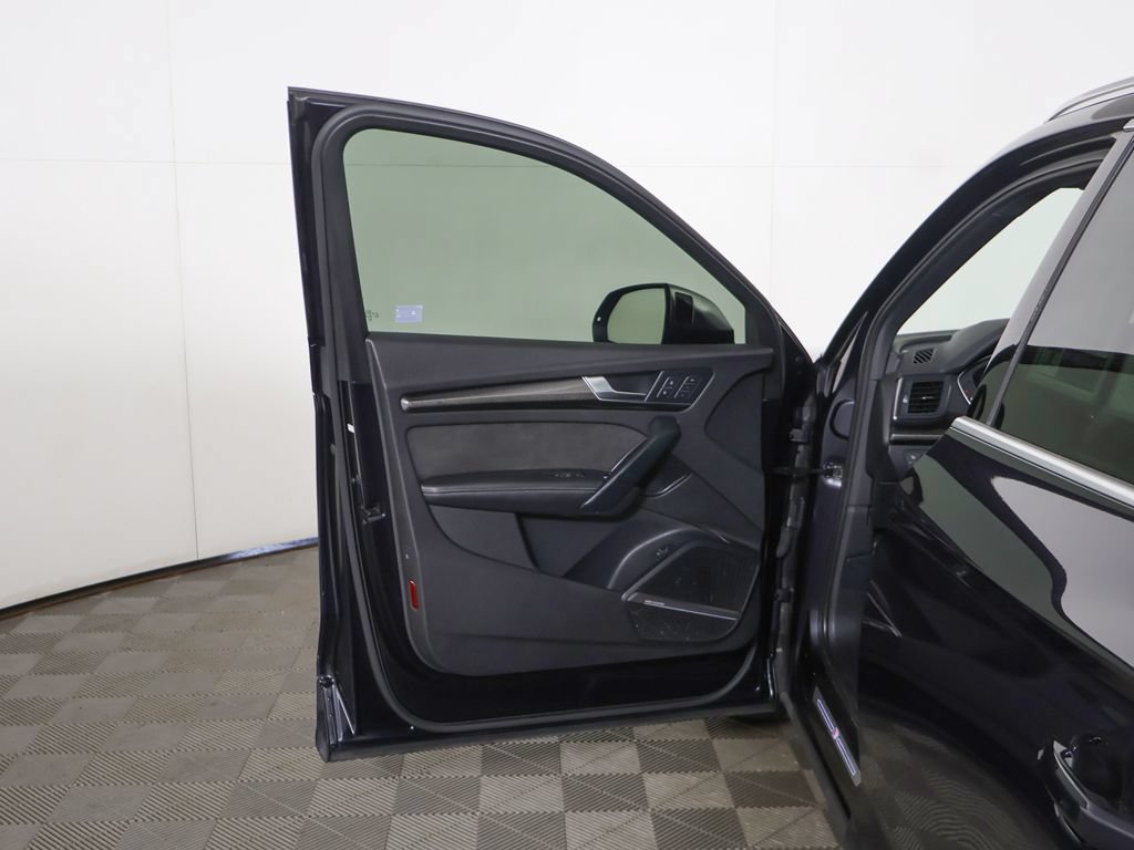 Used 2018 Audi SQ5 Prestige w/ Prestige Package AWD/4WD image 20