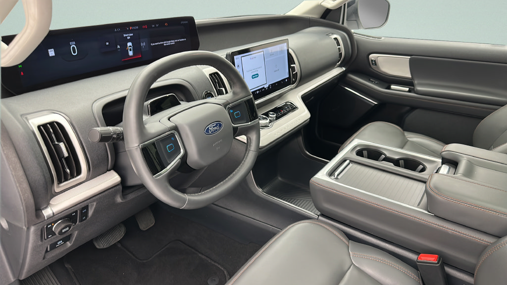 Used 2025 Ford Expedition Active AWD/4WD image 11