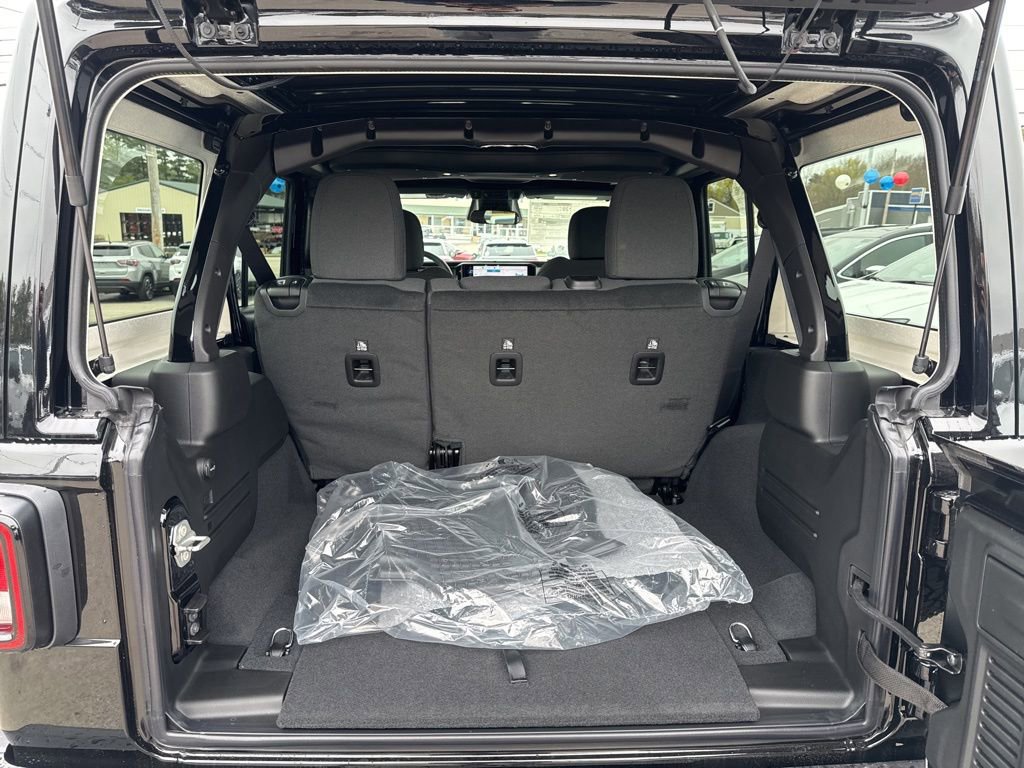 New 2026 Jeep Wrangler Willys AWD/4WD image 23