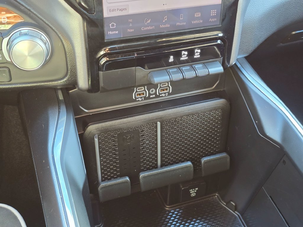 Used 2025 RAM 1500 Laramie w/ Sport Appearance Package AWD/4WD image 25