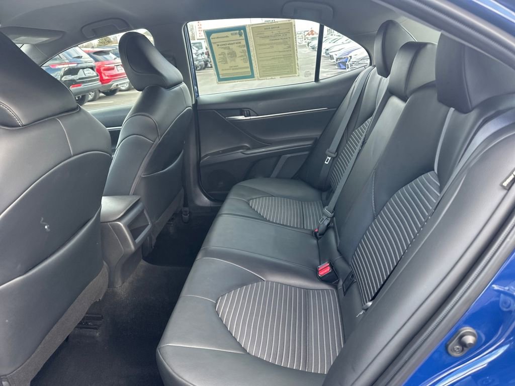Used 2024 Toyota Camry SE image 21