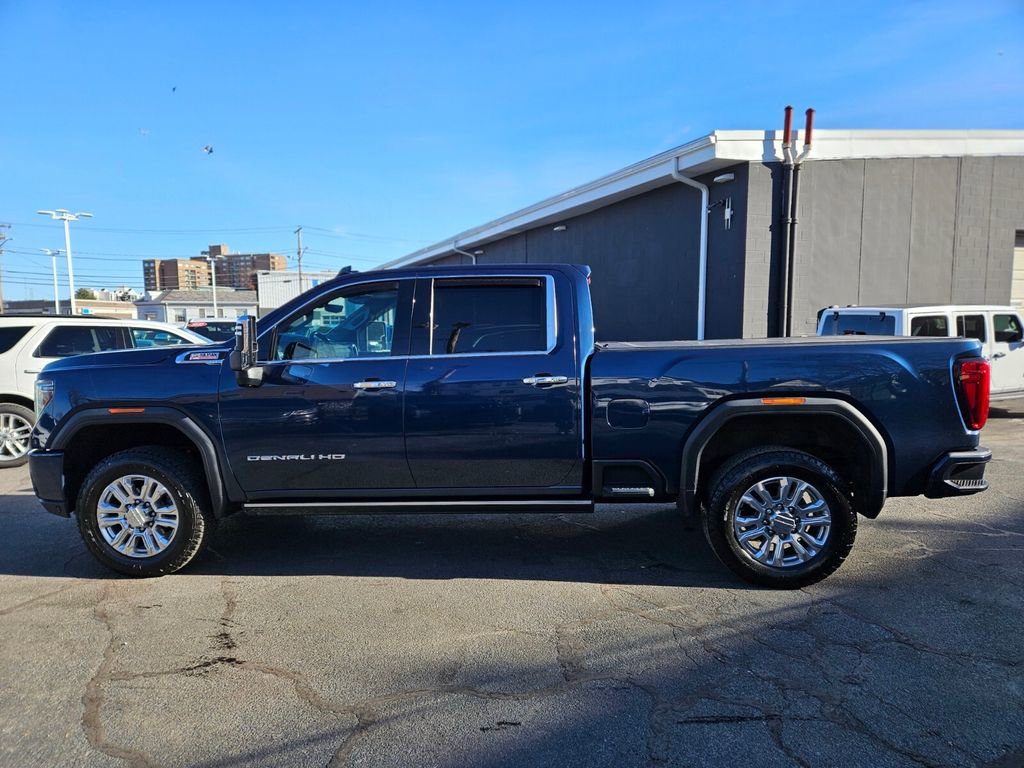 Used 2021 GMC Sierra 2500 Denali w/ Denali Ultimate Package image 2