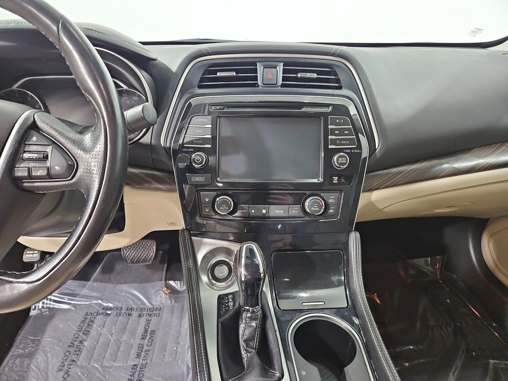 Used 2017 Nissan Maxima Platinum image 18