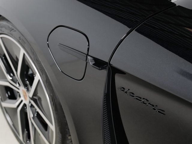 New 2026 Porsche Taycan AWD/4WD image 25