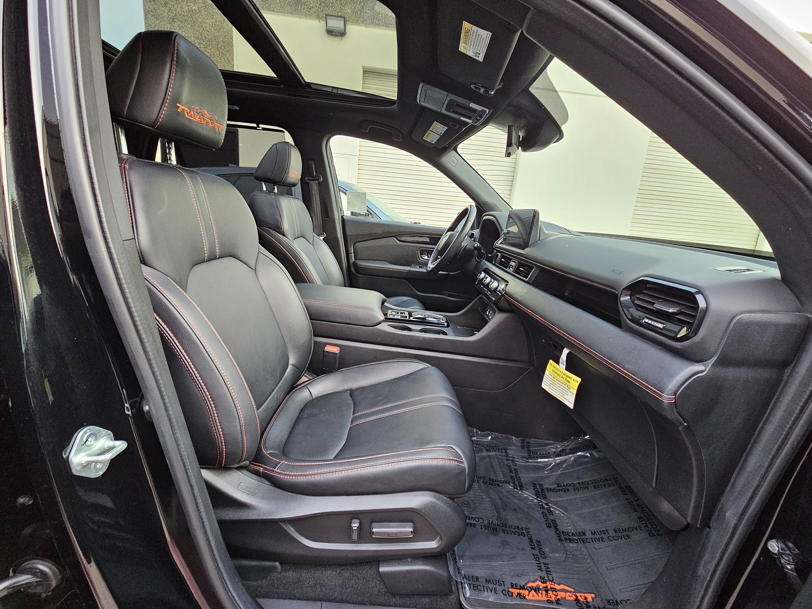Used 2025 Jeep Compass Limited AWD/4WD image 12