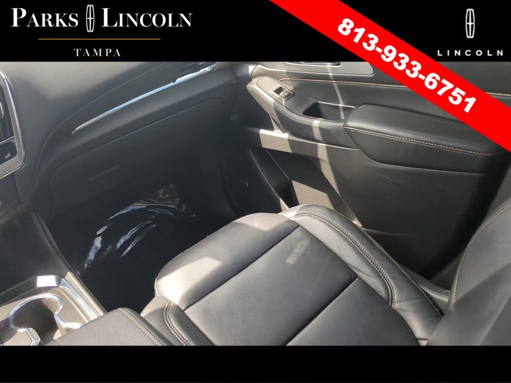 Used 2018 Chevrolet Traverse LT FWD image 15