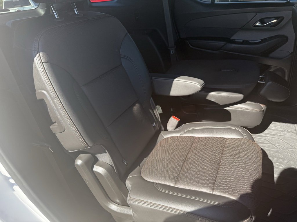 Used 2023 Chevrolet Traverse High Country w/ LPO, Floor Liner Package image 35