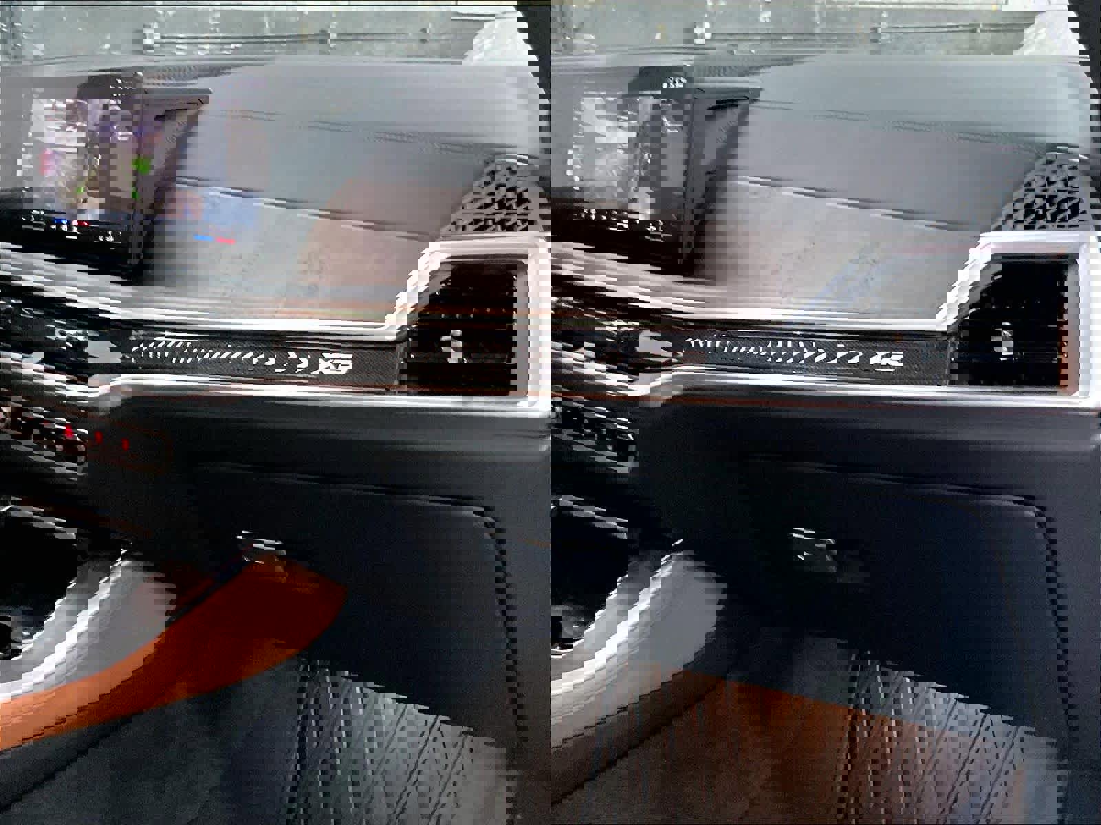 Certified 2024 BMW X5 xDrive40i w/ Premium Package image 18