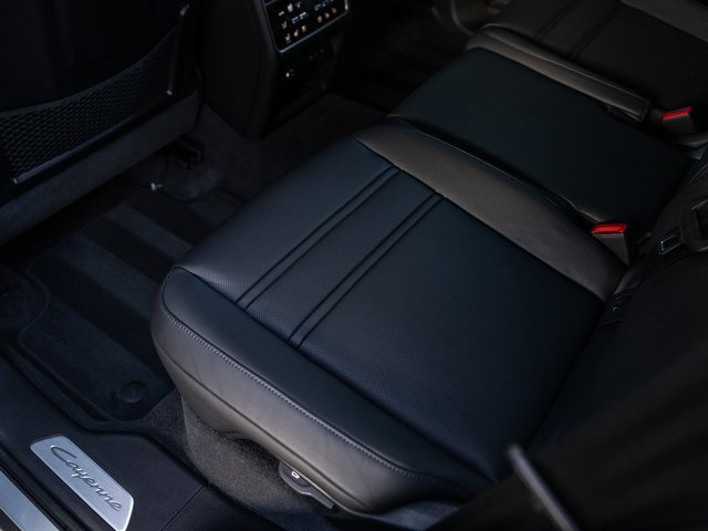Used 2026 Porsche Cayenne S image 26