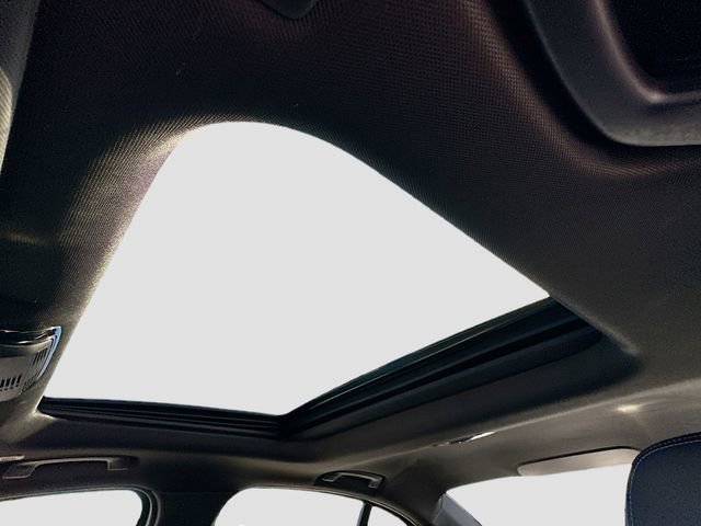 Used 2023 BMW 330i Sedan w/ Driving Assistance Package image 20