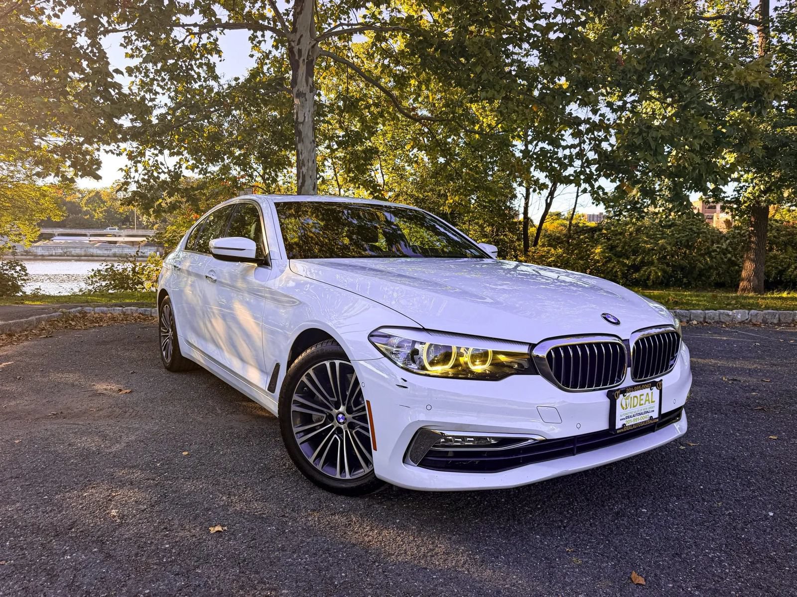 Used 2017 BMW 530i xDrive AWD/4WD image 43