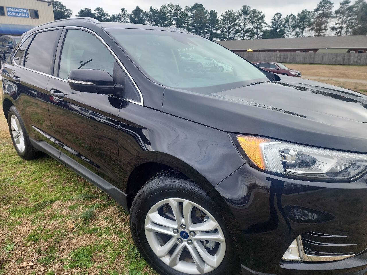 Used 2020 Ford Edge SEL image 39