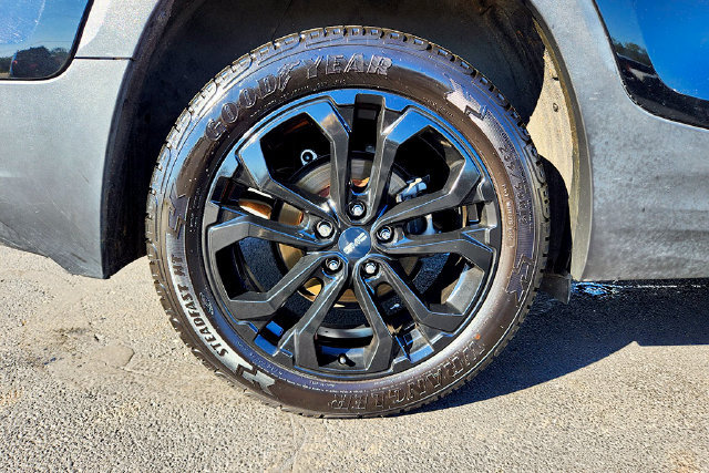 Used 2020 GMC Terrain SLT w/ Preferred Package AWD/4WD image 32