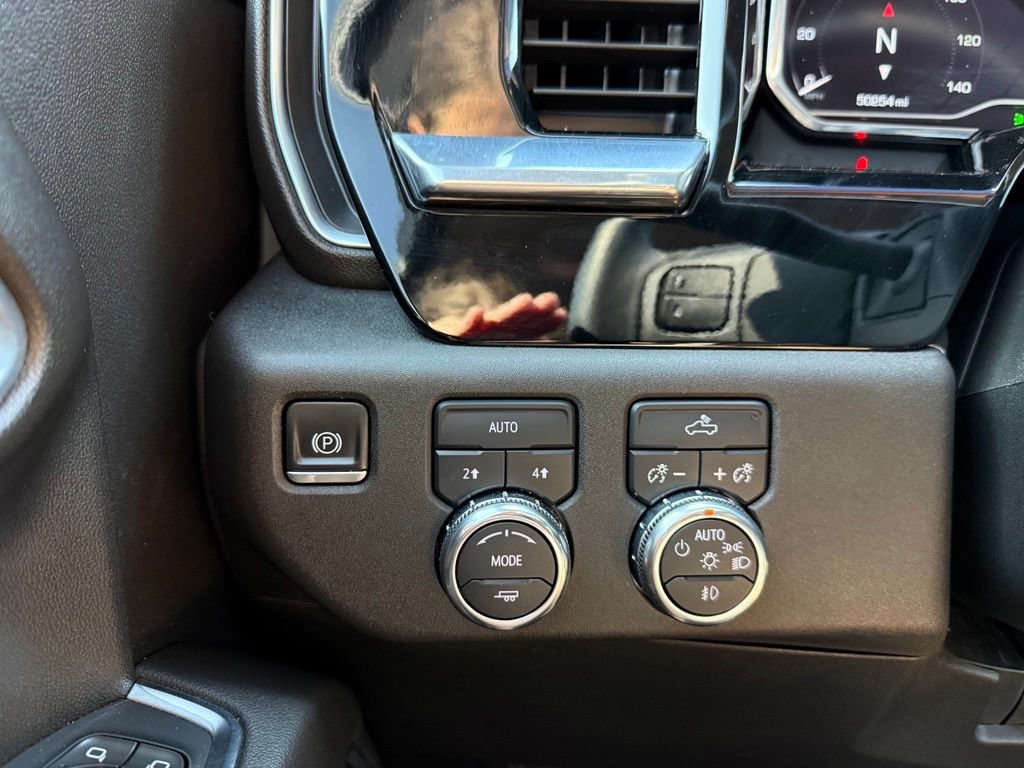 Used 2022 GMC Sierra 1500 Elevation AWD/4WD image 12
