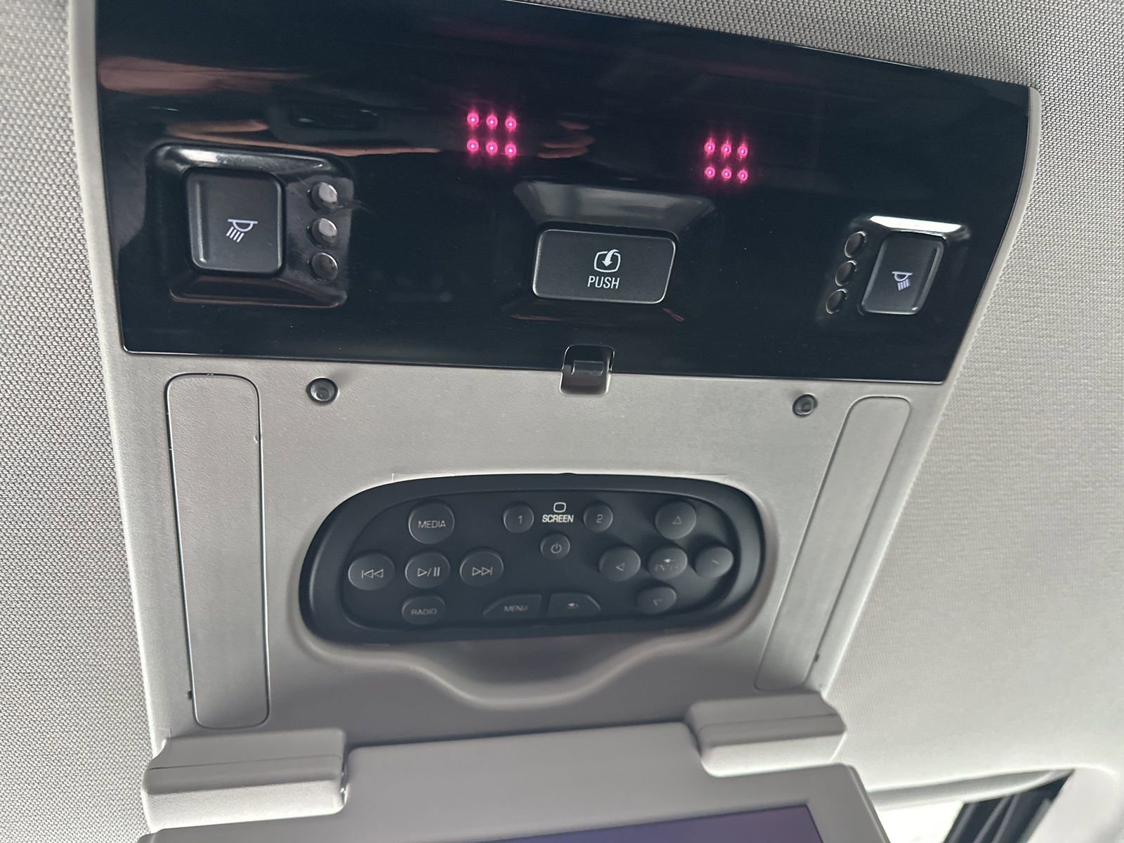 Used 2017 GMC Yukon SLT w/ Open Road Package image 31