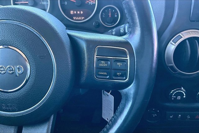 Used 2016 Jeep Wrangler Unlimited Sahara image 12