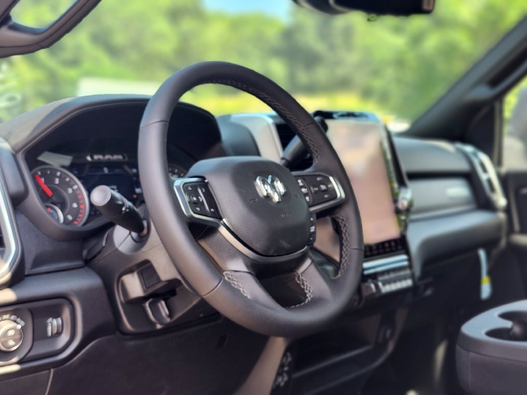 New 2026 RAM 3500 Big Horn AWD/4WD image 18