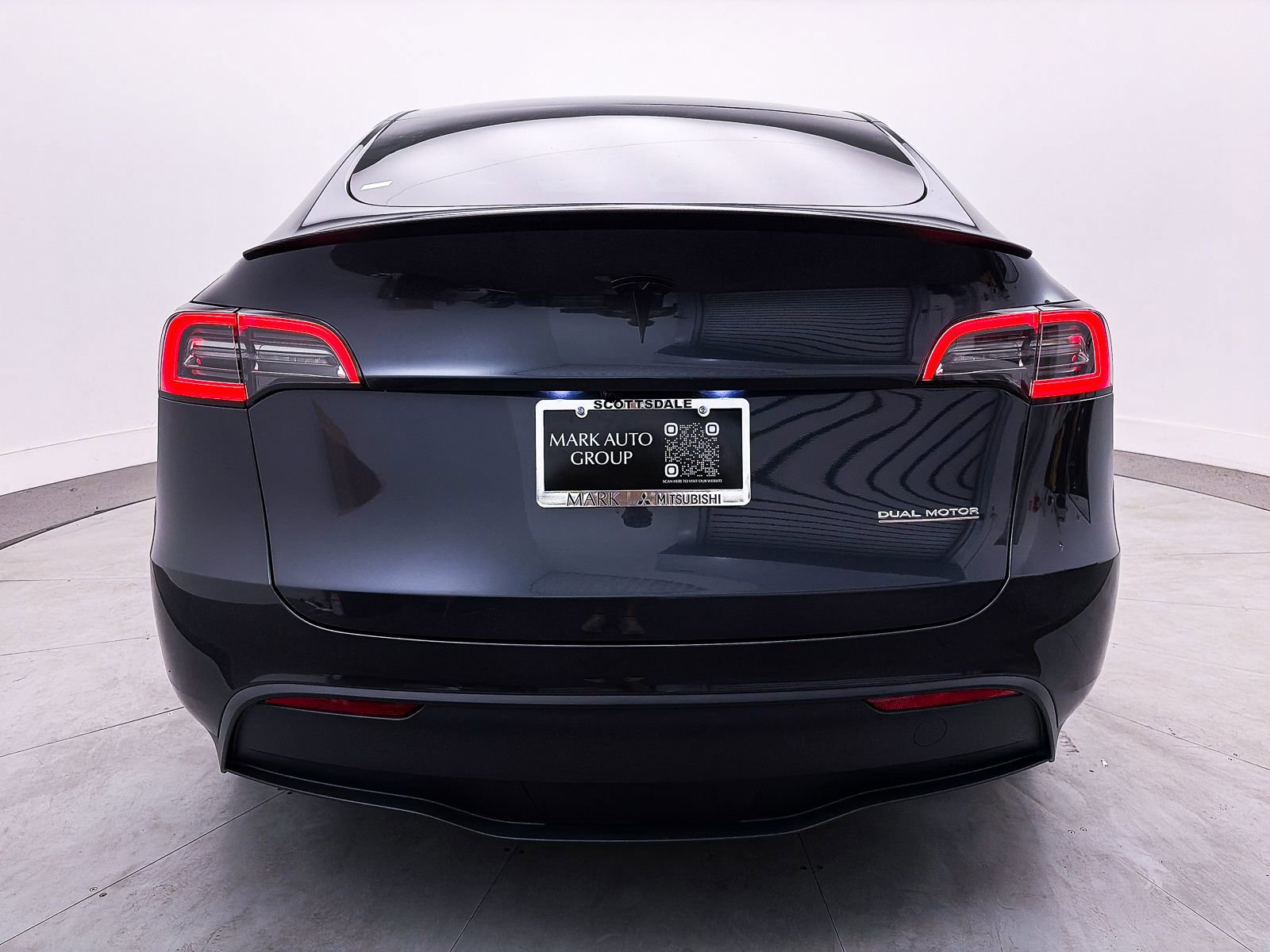 Used 2024 Tesla Model Y Performance image 13