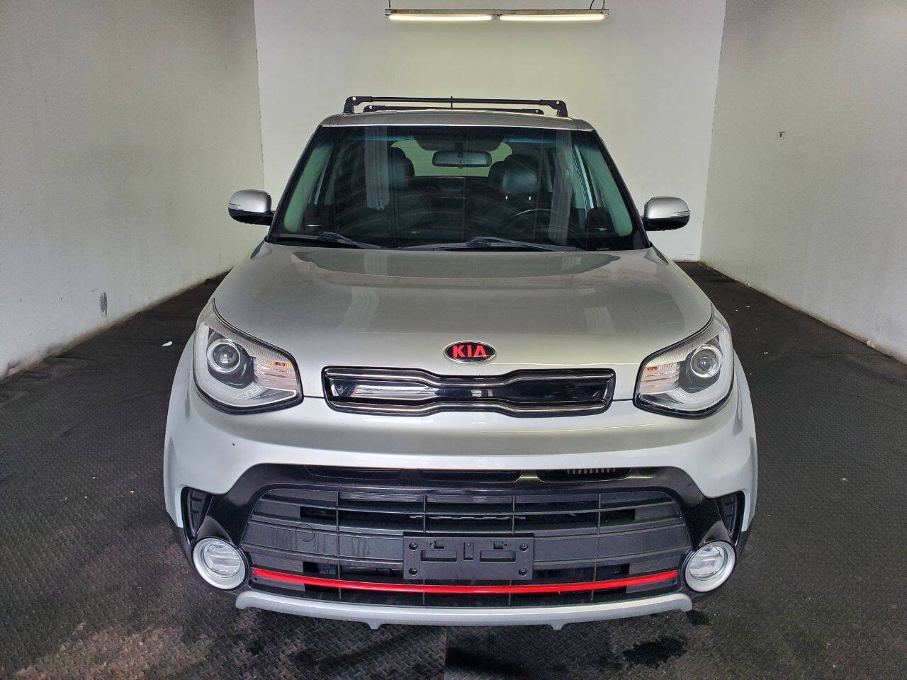 Used 2019 Kia Soul ! w/ Technology Package FWD image 2