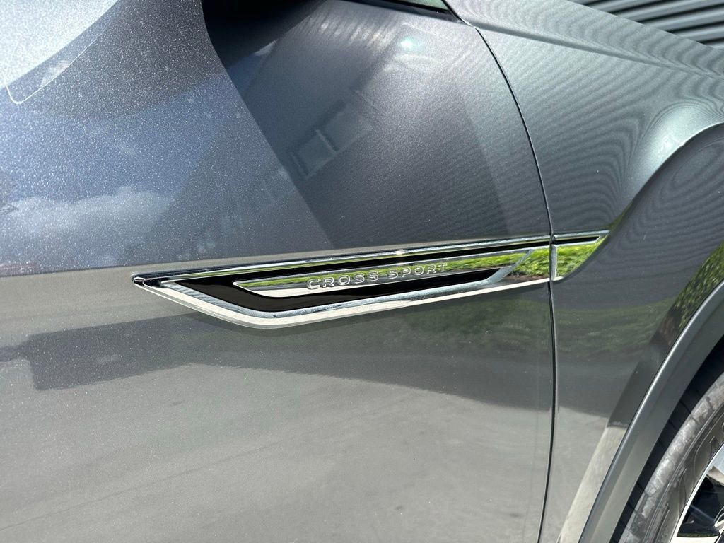 Used 2022 Volkswagen Atlas Cross Sport SE image 15