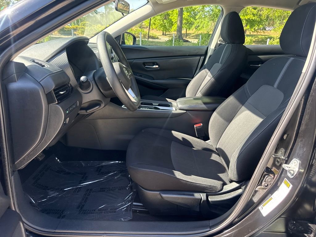 Used 2023 Nissan Sentra SV FWD image 13