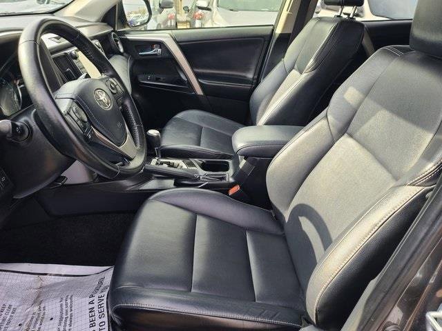Used 2018 Toyota RAV4 Limited image 6