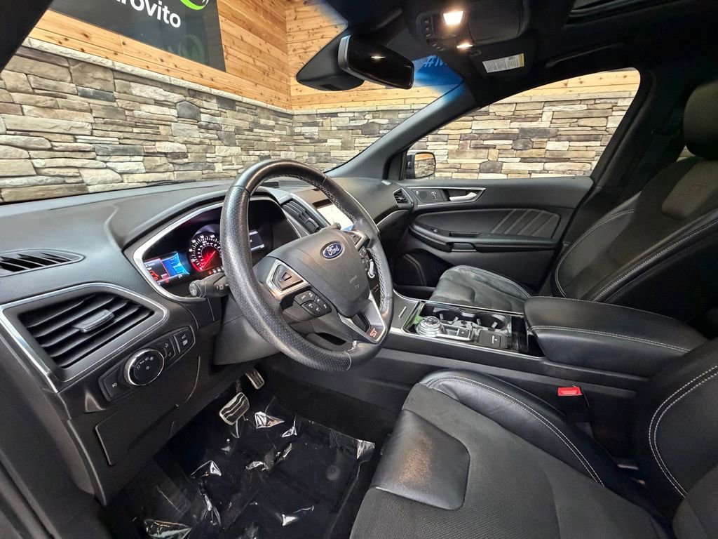 Used 2020 Ford Edge ST w/ Cold Weather Package image 10
