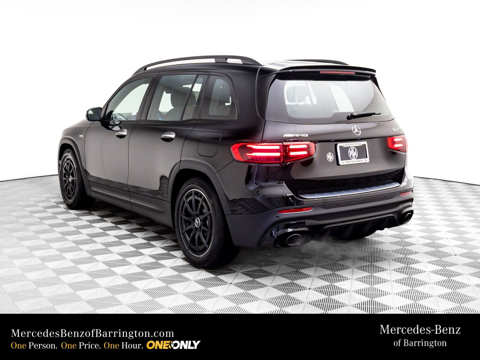 New 2026 Mercedes-Benz GLB 35 AMG 4MATIC image 3