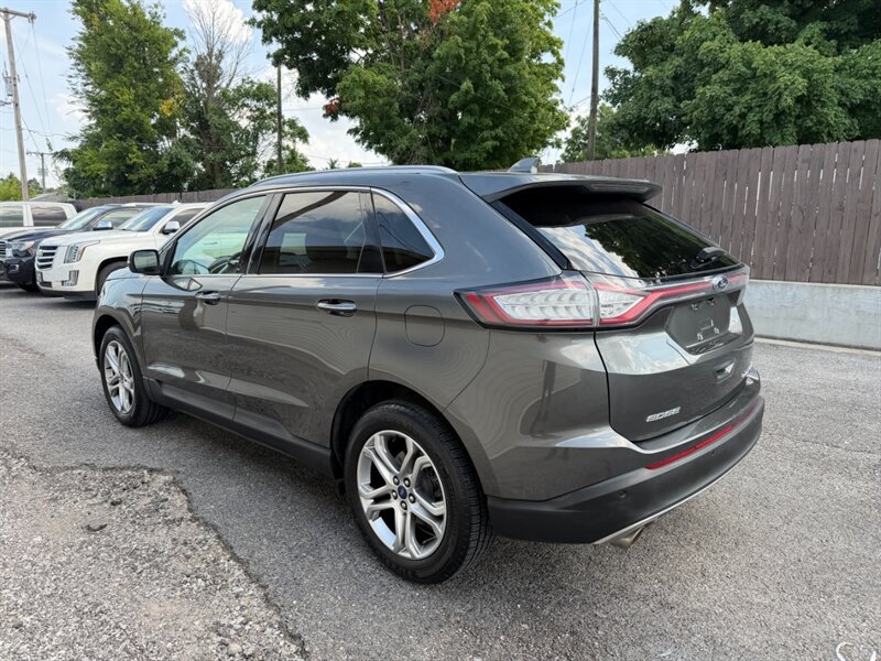 Used 2016 Ford Edge Titanium w/ Technology Package AWD/4WD image 8