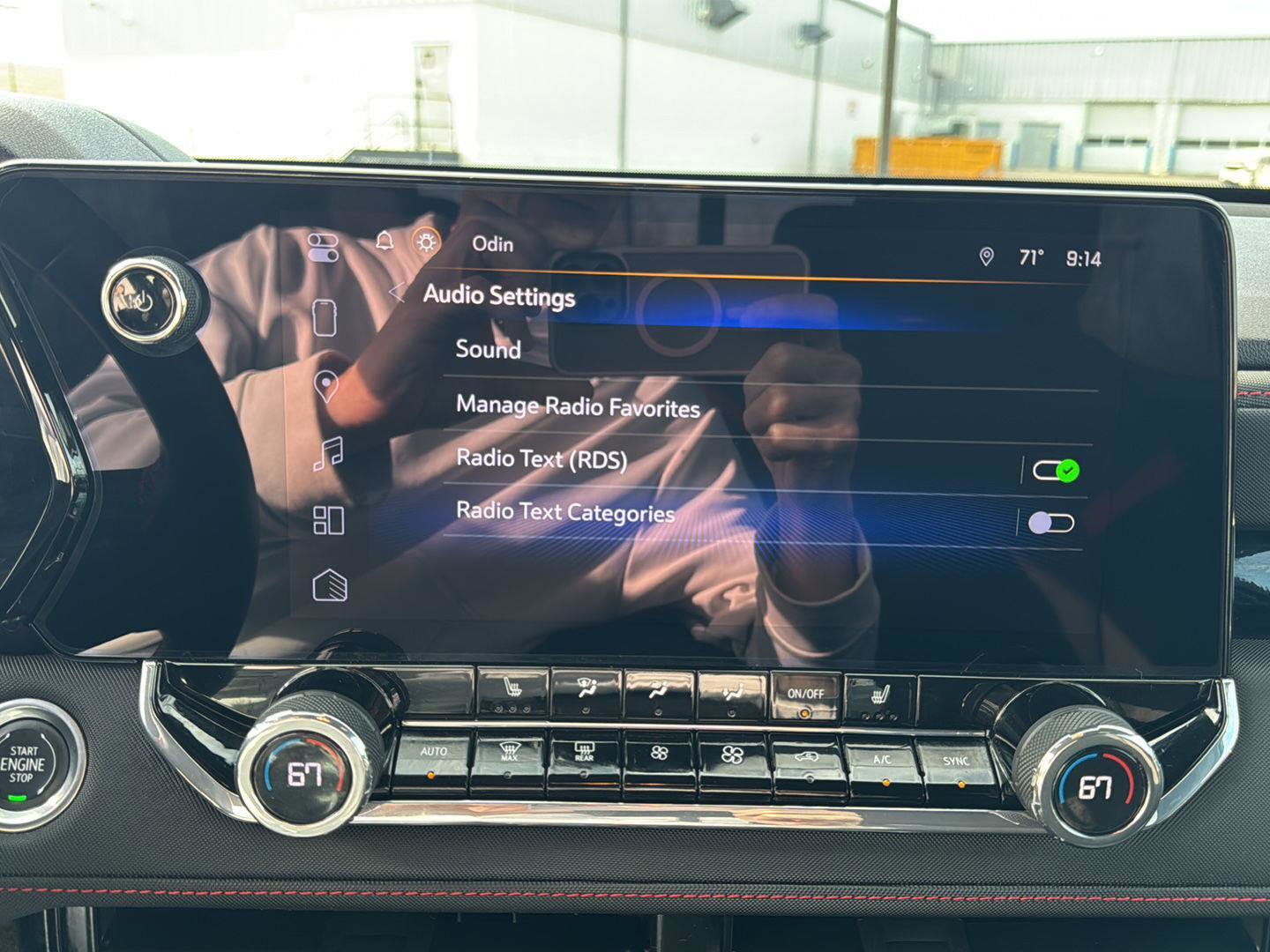 Used 2023 Chevrolet Colorado Z71 w/ Z71 Convenience Package 2 image 17