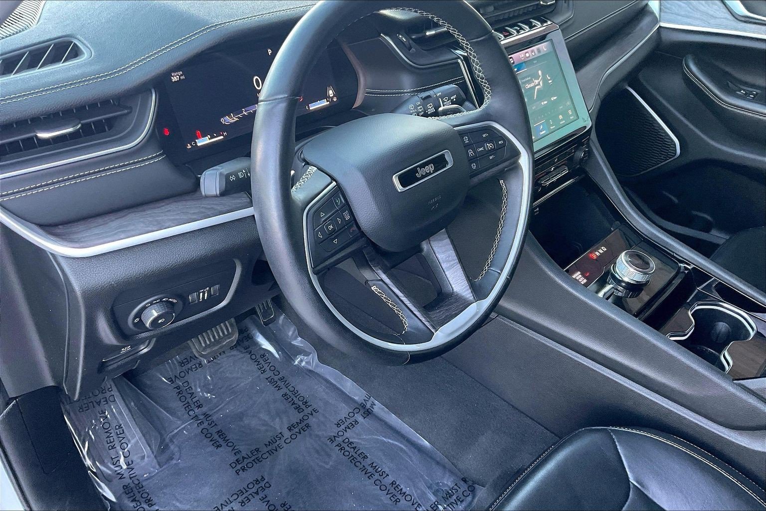 Used 2022 Jeep Grand Cherokee L Limited w/ Trailer Tow Group (B) image 14