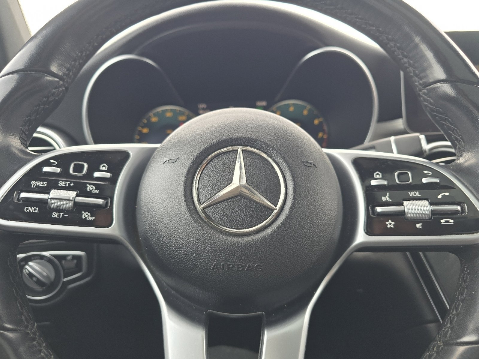 Used 2022 Mercedes-Benz GLC 300 4MATIC image 28