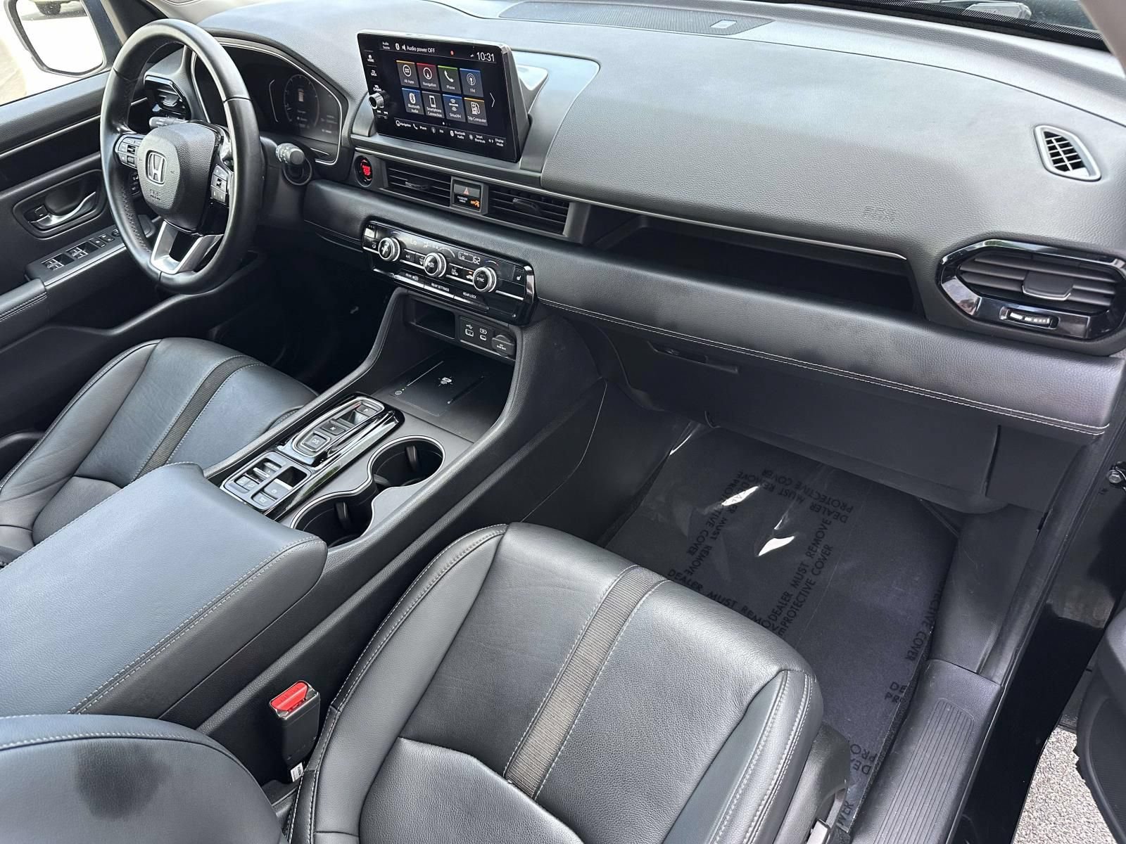 Used 2023 Honda Pilot Touring image 11