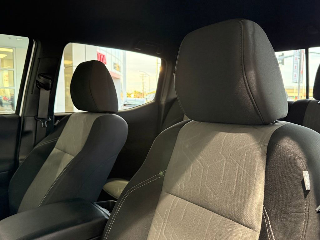 Used 2023 Toyota Tacoma TRD Off-Road AWD/4WD image 19