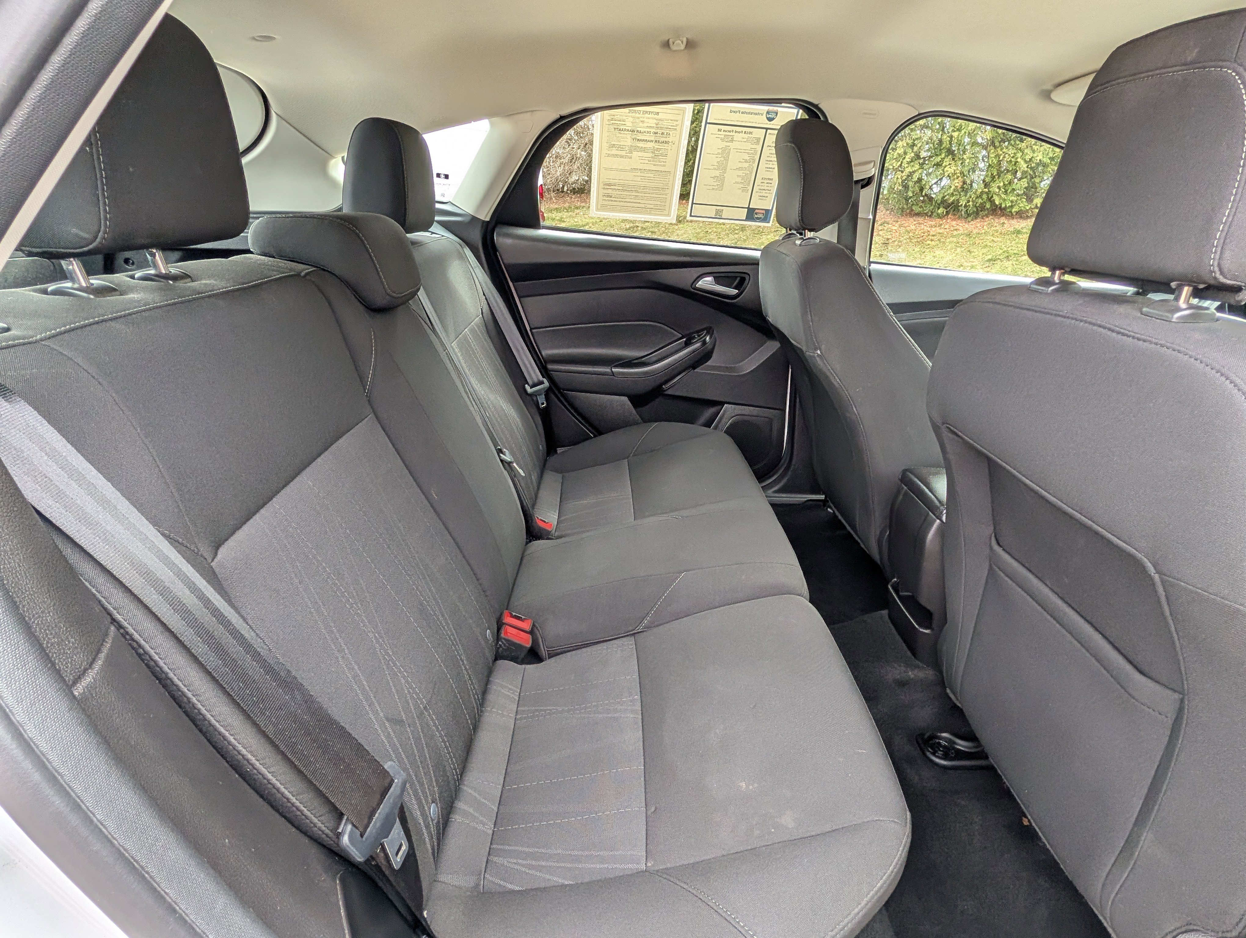 Used 2018 Ford Focus SE w/ Cold Weather Package image 23