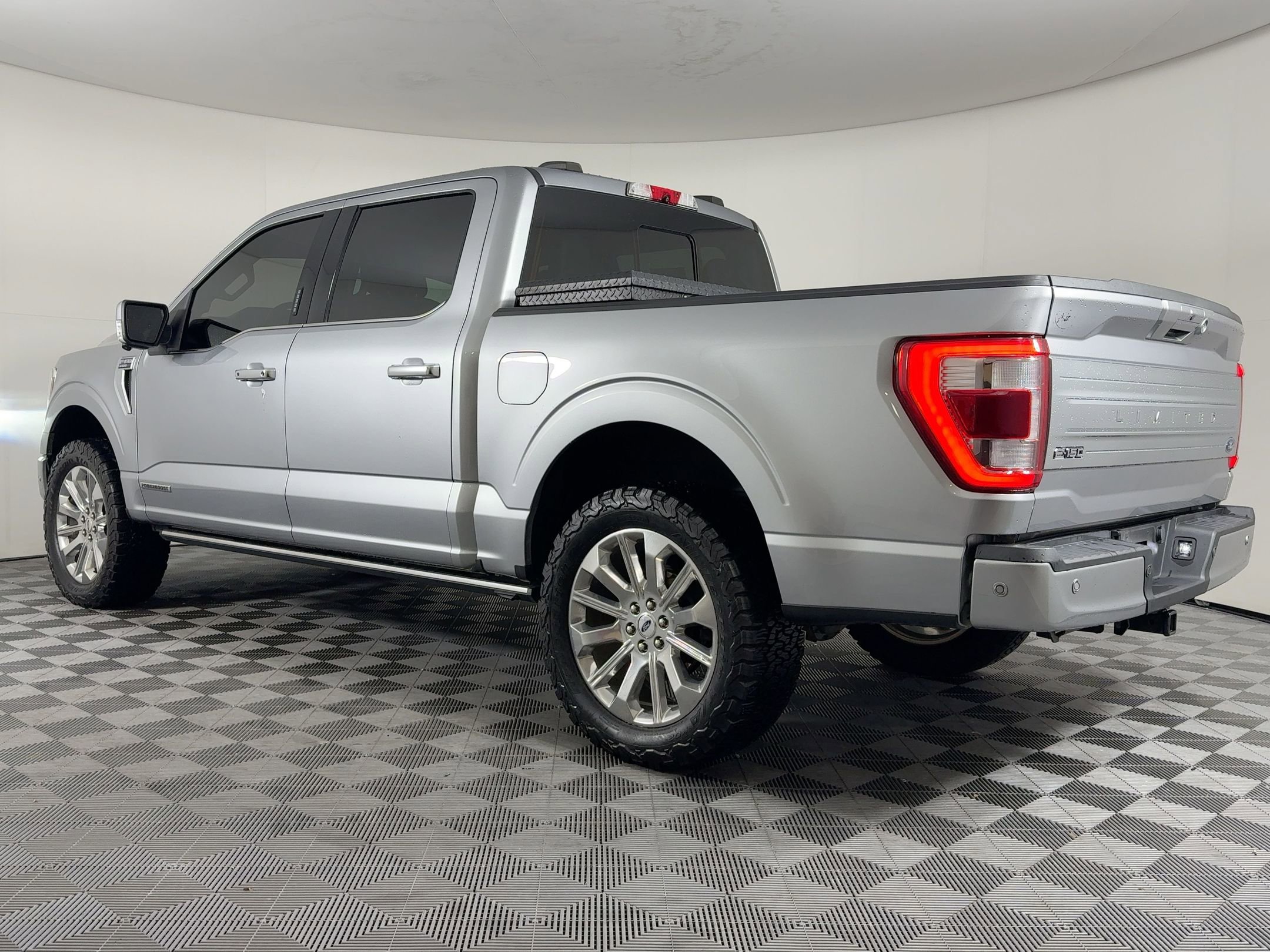 Used 2021 Ford F150 Limited image 3