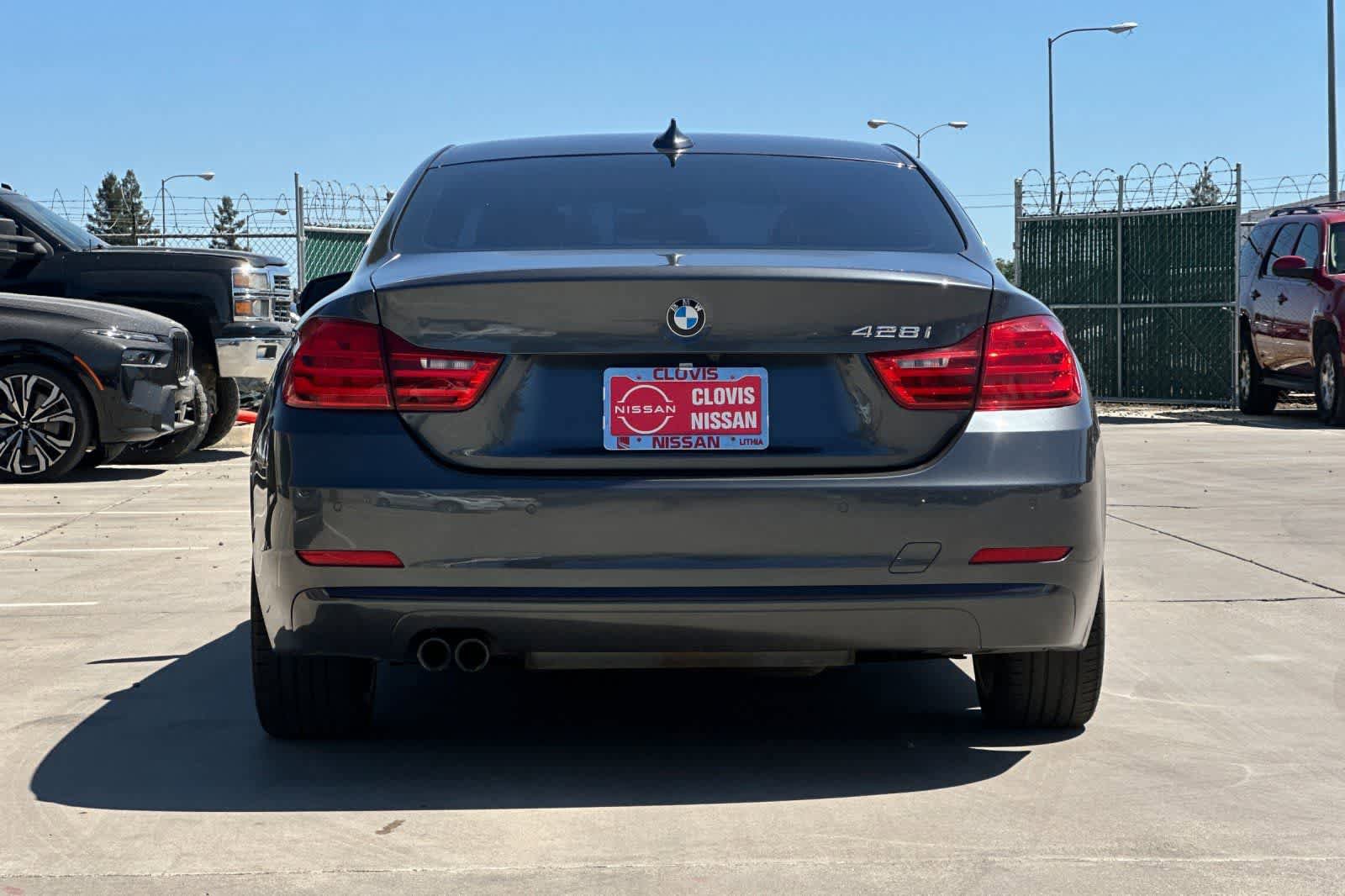 Used 2016 BMW 428i Coupe w/ Technology Package RWD image 8