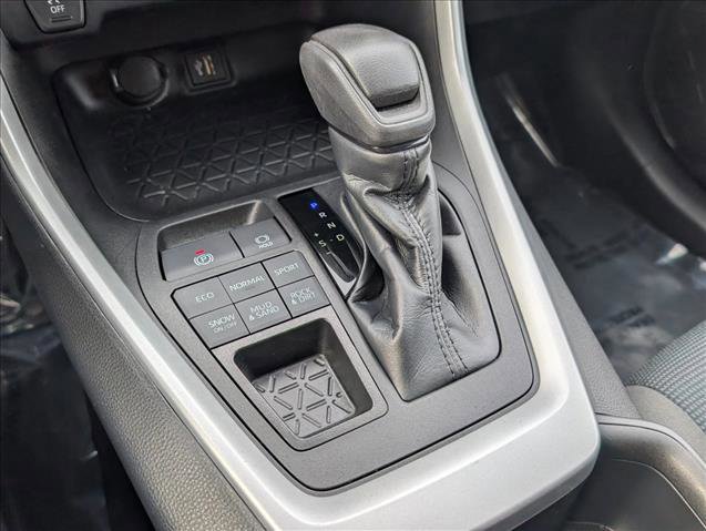 Used 2023 Toyota RAV4 LE image 12