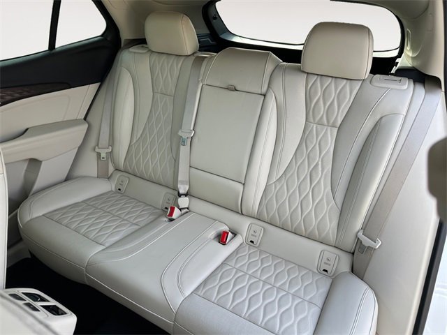 Used 2023 Buick Envision Avenir image 13