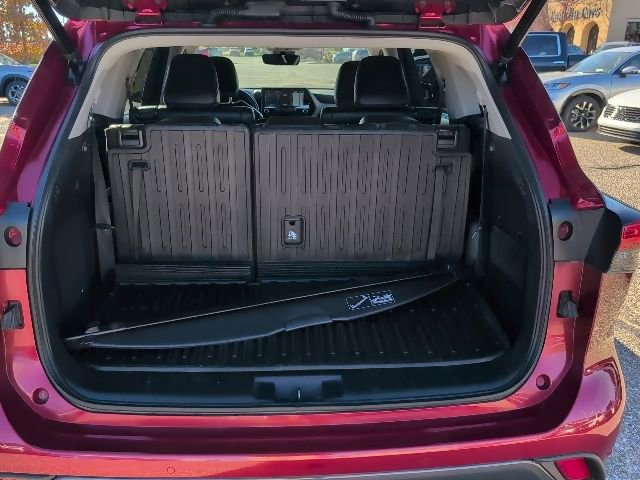 Used 2022 Toyota Highlander Limited image 23