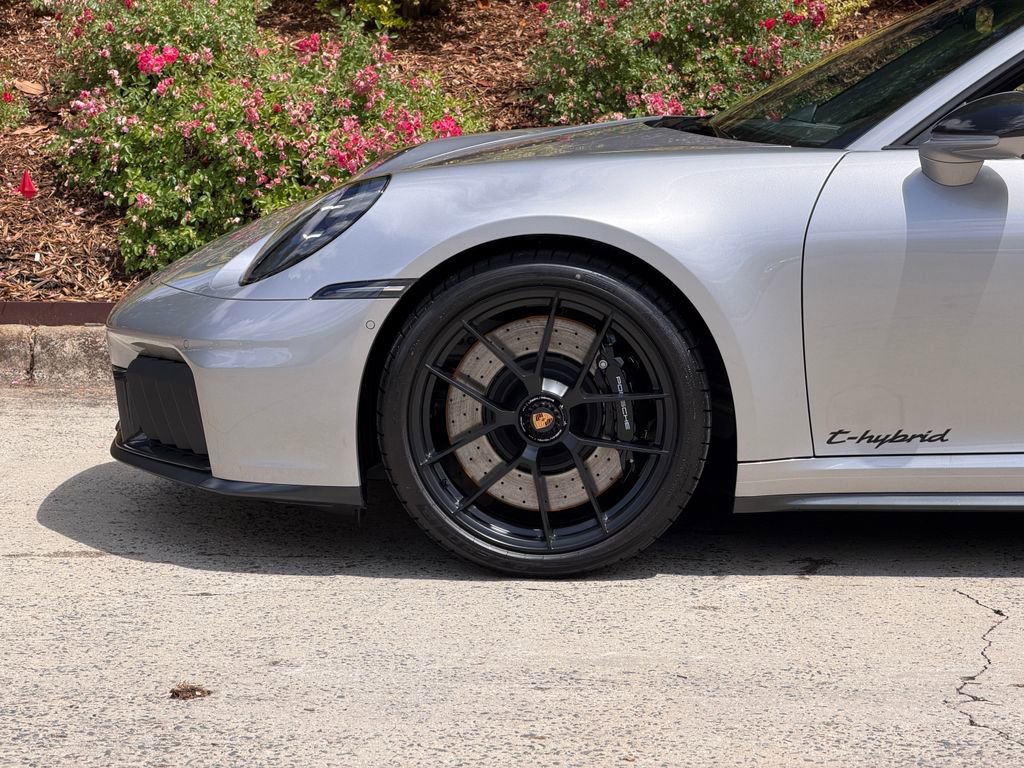 Used 2026 Porsche 911 Targa 4 GTS AWD/4WD image 11