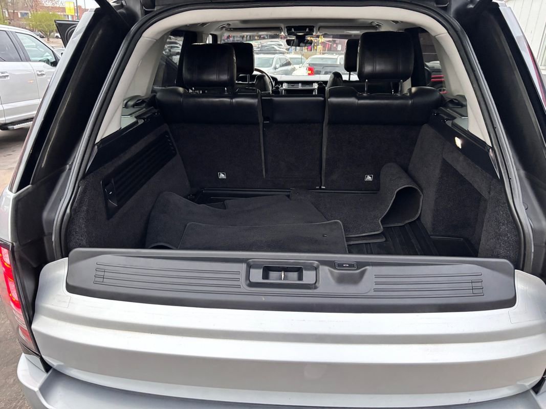 Used 2017 Land Rover Range Rover HSE image 37