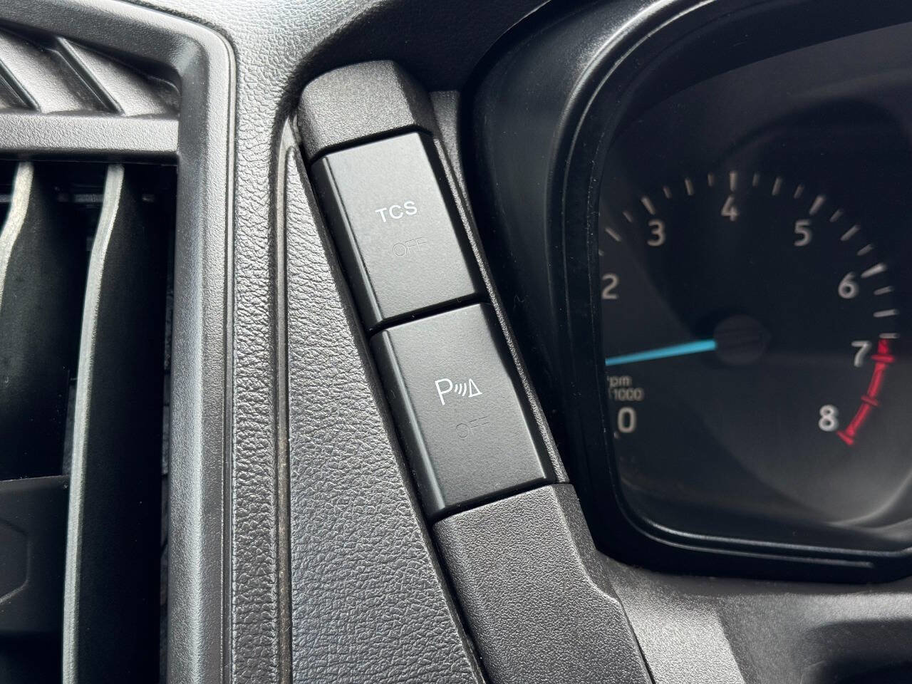 Used 2018 Ford Transit 250 148 Low Roof image 31