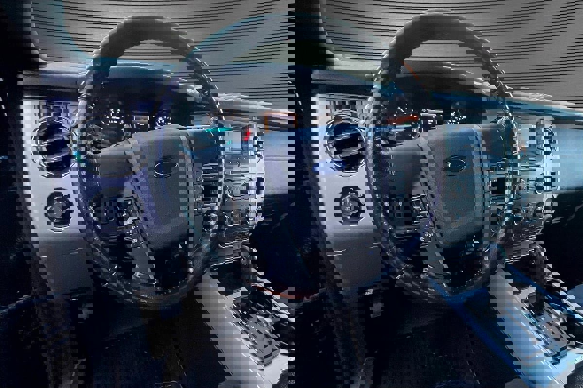 Used 2016 Ford Expedition EL XLT image 8