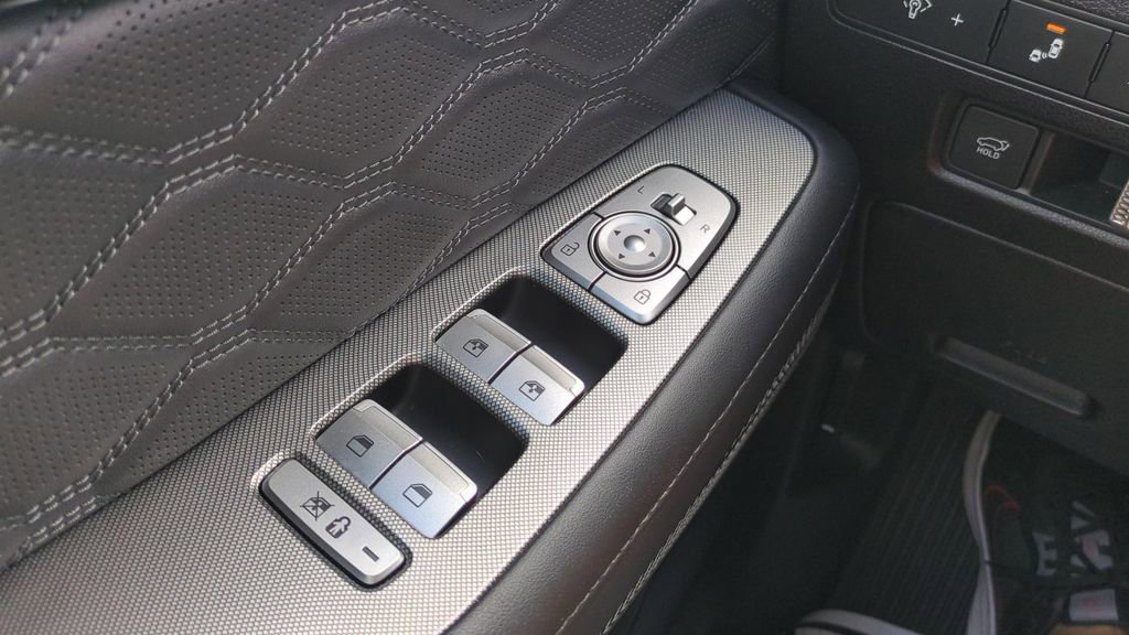 Used 2022 Hyundai Palisade Calligraphy w/ Cargo Package image 23