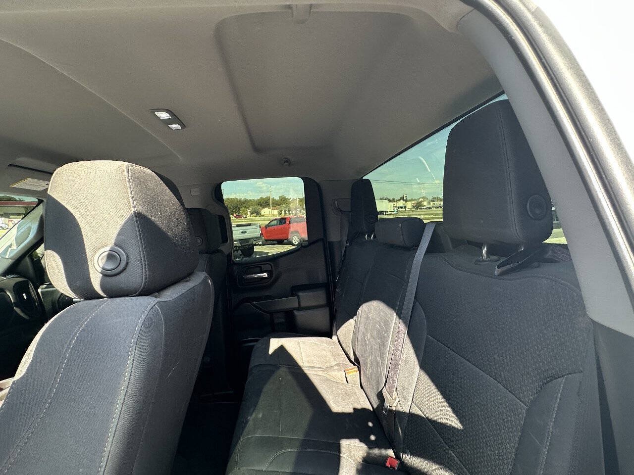 Used 2019 Chevrolet Silverado 1500 W/T RWD image 11