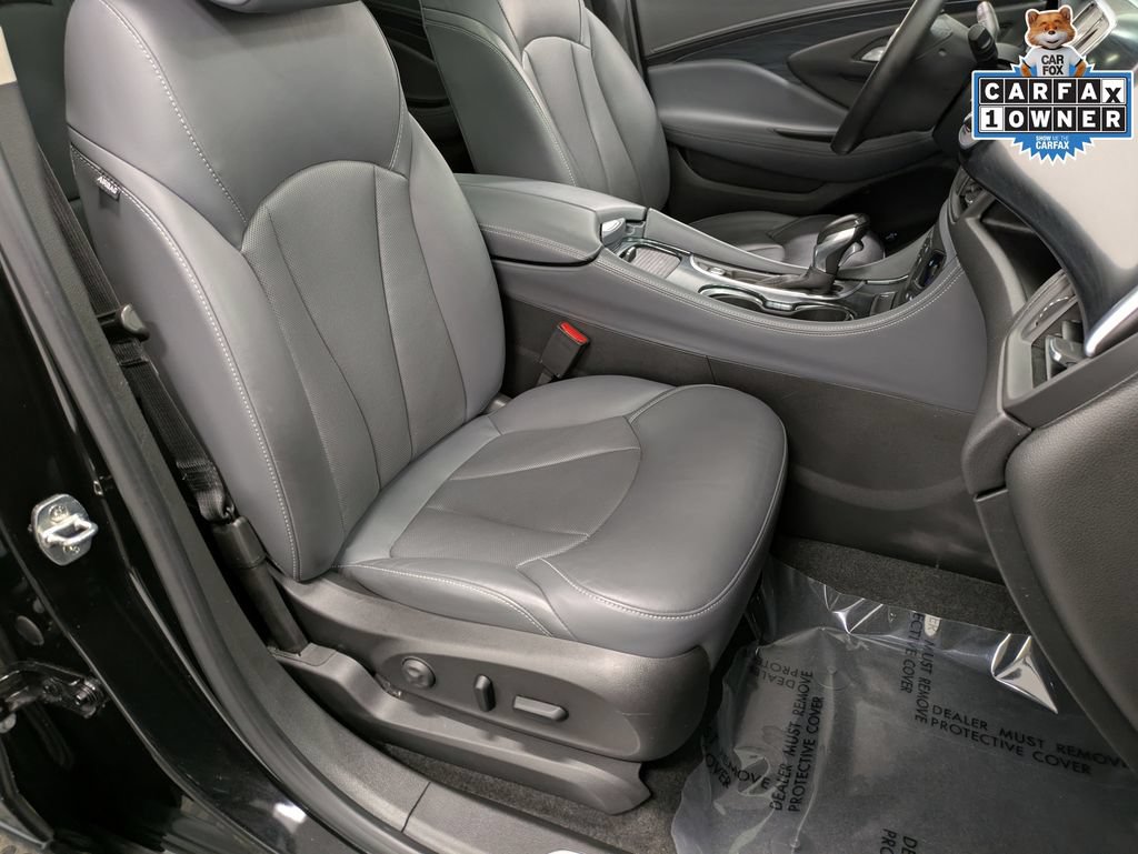 Used 2020 Buick Envision Essence AWD/4WD image 29