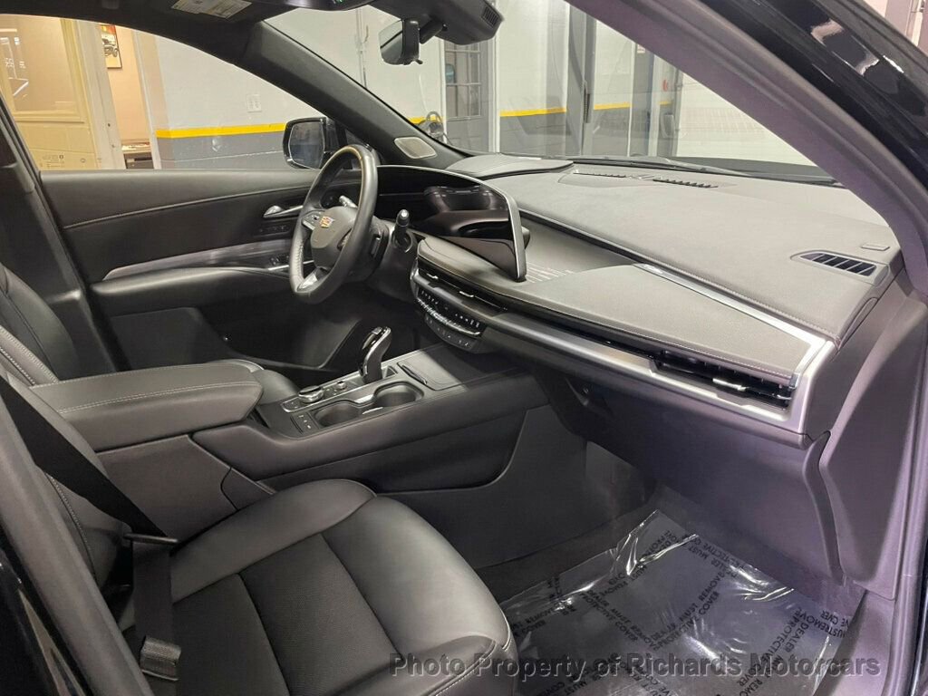 Used 2024 Cadillac XT4 Premium Luxury image 25