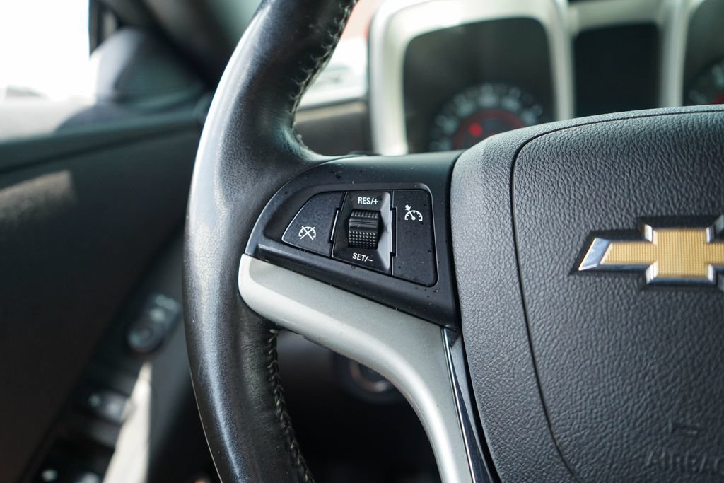 Used 2015 Chevrolet Camaro LT RWD image 29