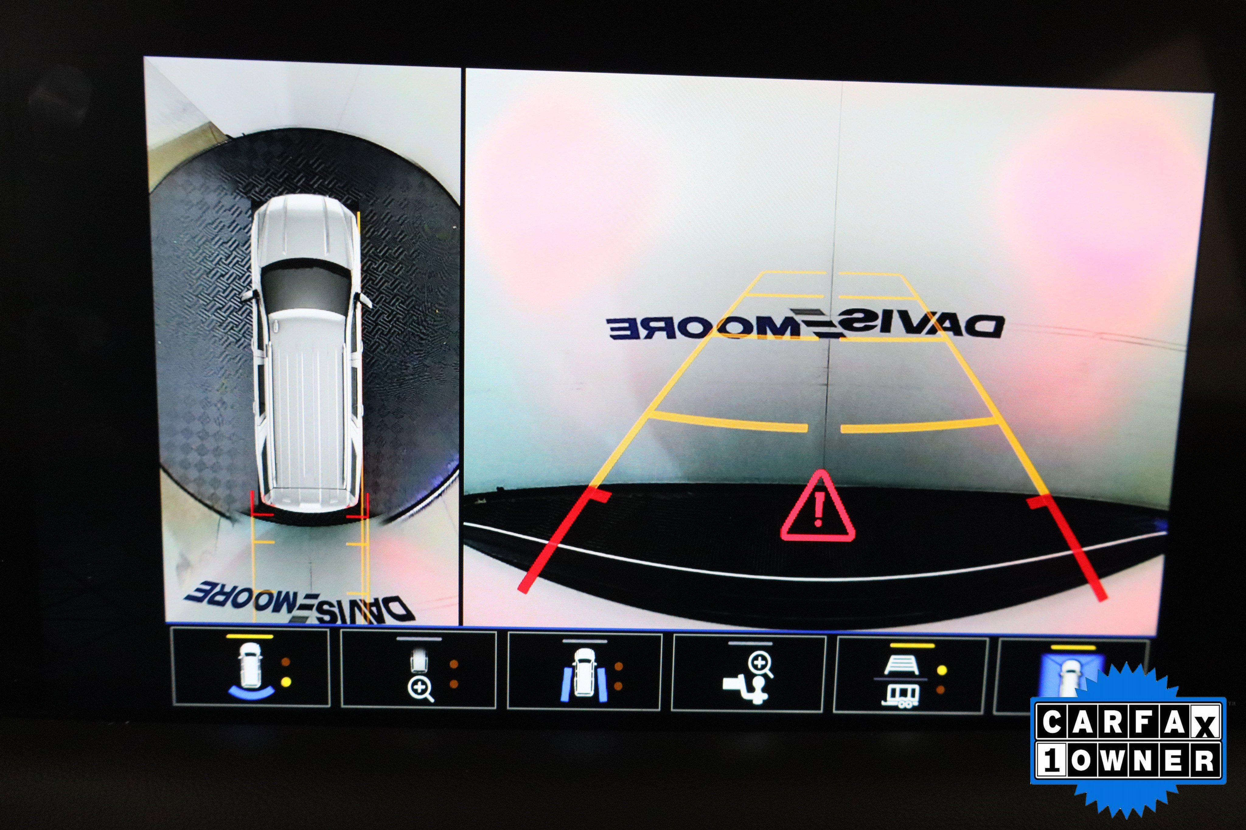 Used 2022 GMC Yukon AT4 w/ Technology Package image 25